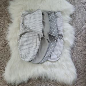 SwaddleMe velcro swaddles - Grey 4 Pack